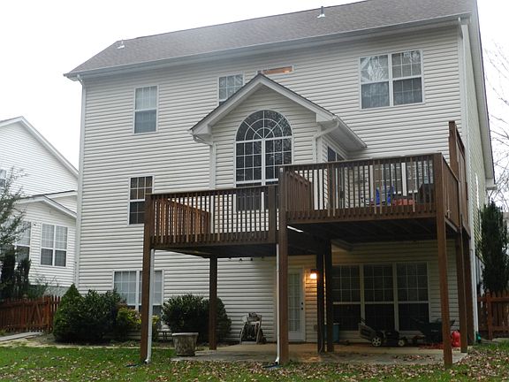 2nd image of 8108 Robins Nest Ln