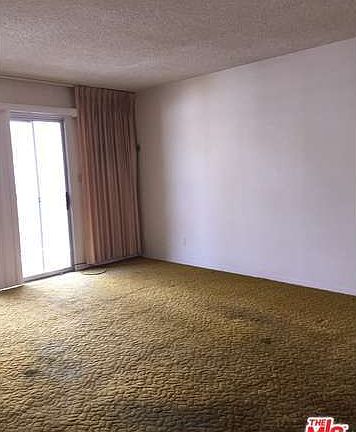 3rd image of 1955 Tamarind Ave APT 15