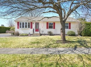 319 Casey Dr, Chicopee, MA 01020
