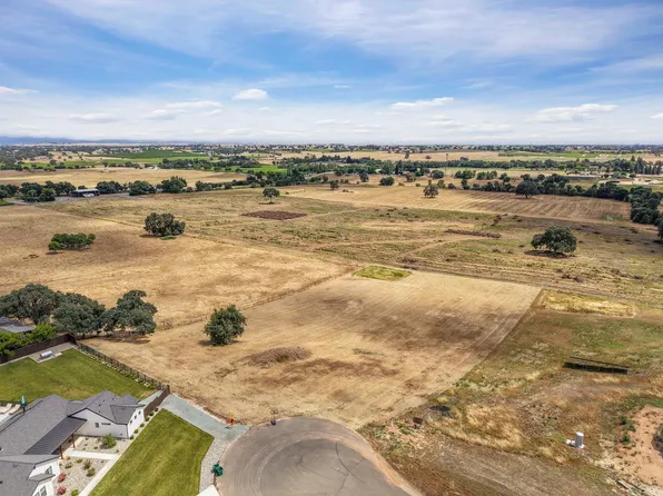 19012 E Sierra View Ct, Clements, CA 95227
