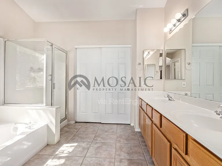 2135 E Brooks St — Photo 22