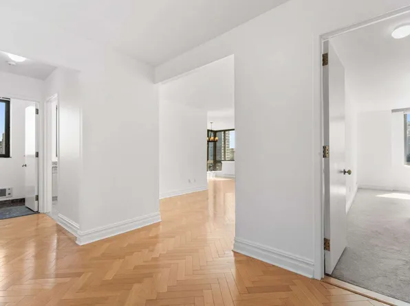 2 Columbus Avenue image 12 of 31