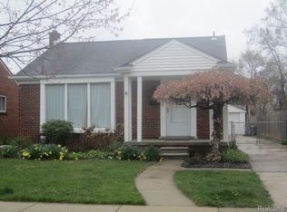 1966 Bradford Rd, Birmingham, MI 48009