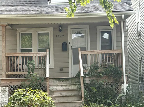 1329 Maple Ave, Berwyn, IL 60402