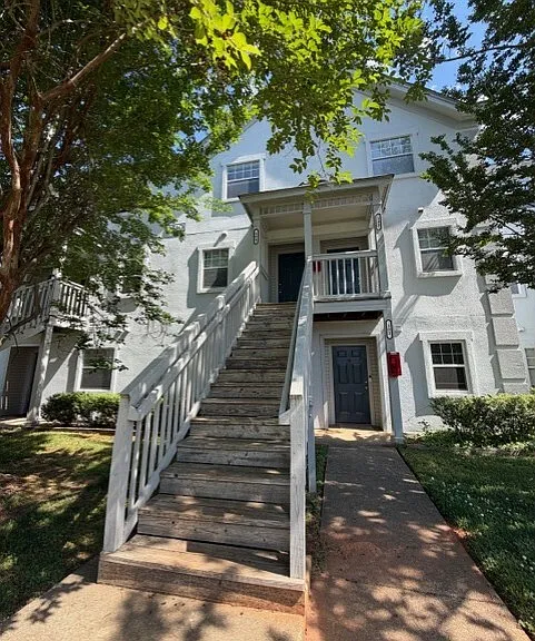2510 Avent Ferry Rd #204 — Photo 1