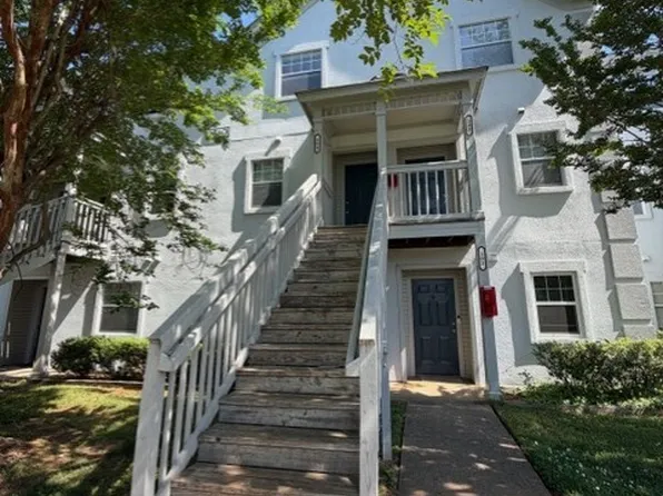 2510 Avent Ferry Rd APT 204, Raleigh, NC 27606
