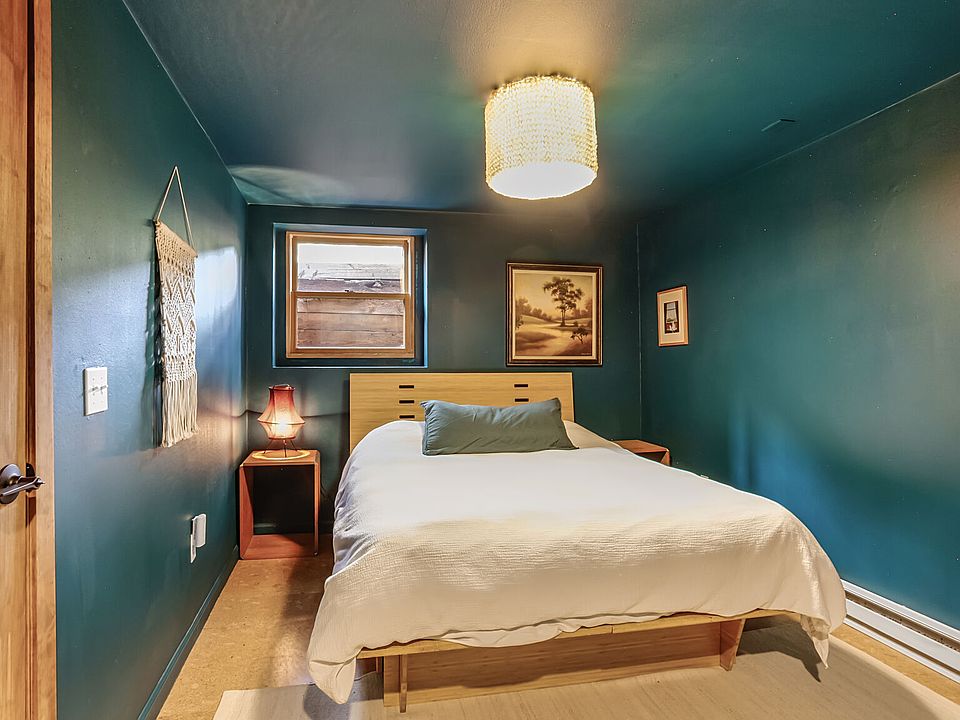 Renter's basement bedroom