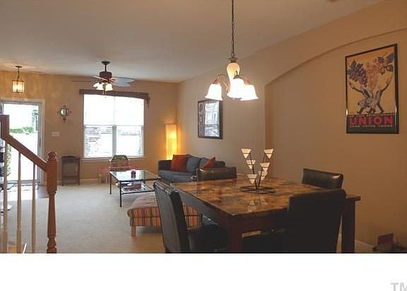 Living/Dining Area