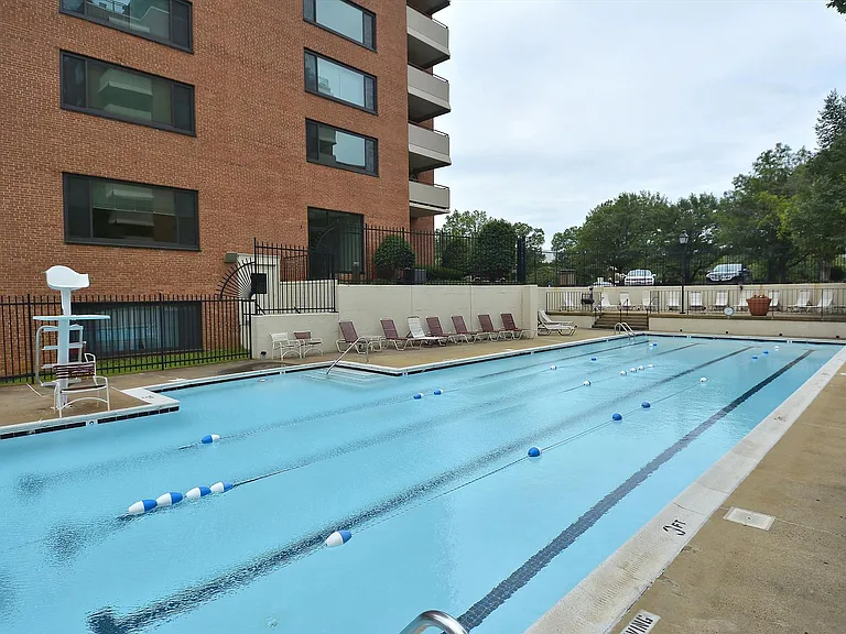 Lap pool