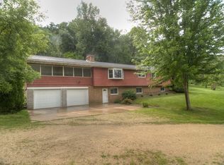 E929 Battle Hollow Rd, De Soto, WI 54624