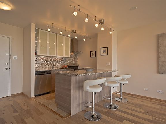 3rd image of 3100 Cherry Creek South Dr APT 1407