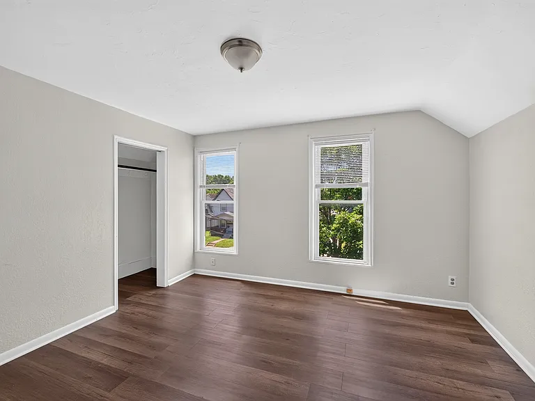 505 Brown St — Photo 8