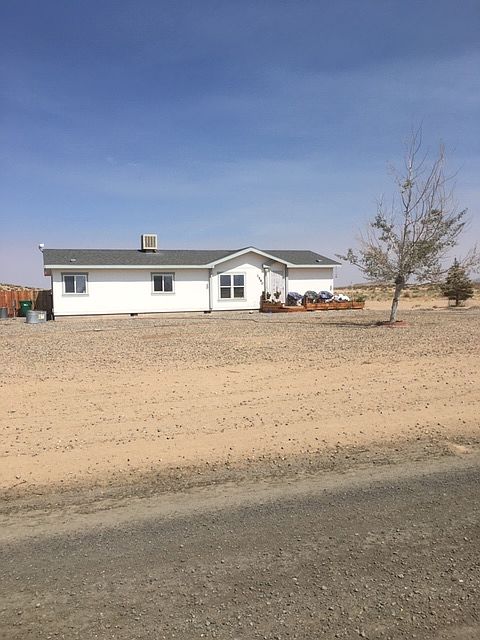 1st image of 1590 E 7th St