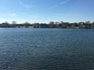 5 Lester Ave, Freeport, NY 11520