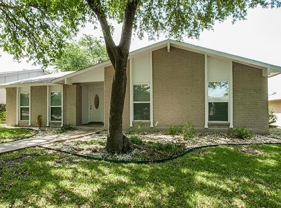 2nd image of 10834 Middle Knoll Dr