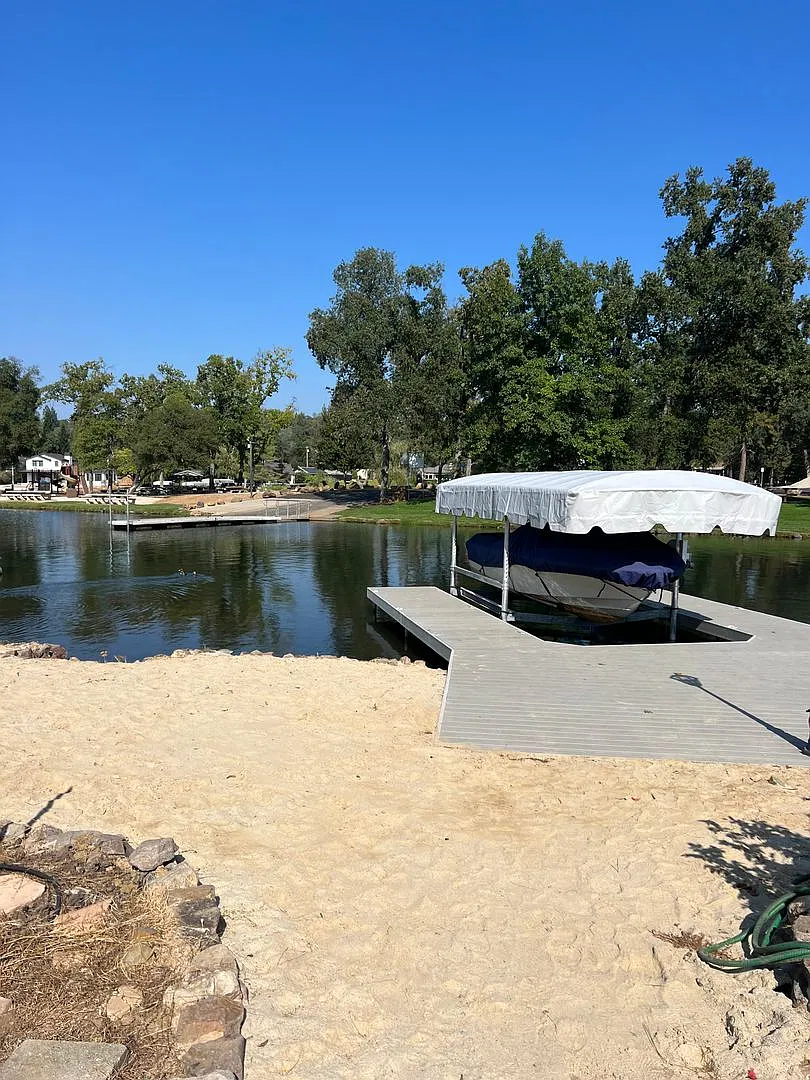 Fully Furnished Lake Front Home In Lake Of The Pines! 6 Month Lease! — Photo 1