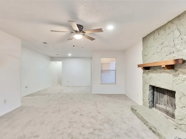 2807 Firecrest Dr, Austin, TX 78748