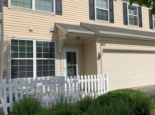 863 Braunworth Ct, Chaska, MN 55318