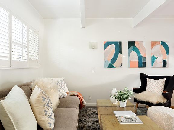 4th image of 4040 Grand View Blvd Unit 82