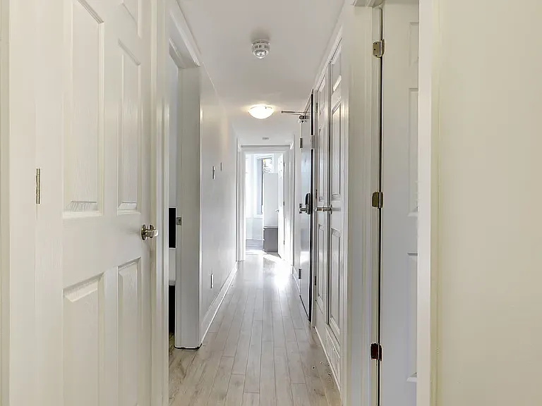73 Blackburn Ave #73-1A — Photo 8