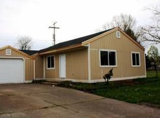 1827 H St, Springfield, OR 97477