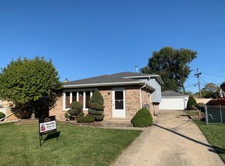 8643 S Latrobe Ave, Burbank, IL 60459