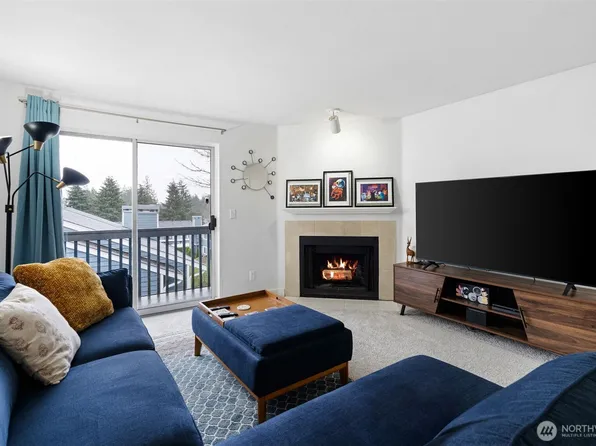 16817 Larch Way #B208, Lynnwood, WA 98037