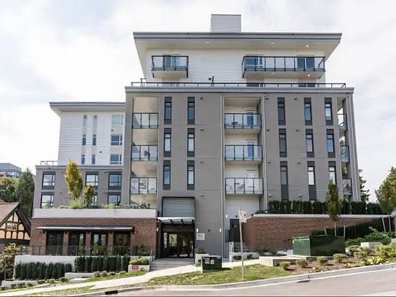 2nd image of 82 1st St #307