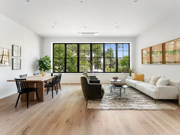 40 Skillman Ave #3B, Brooklyn, NY 11211