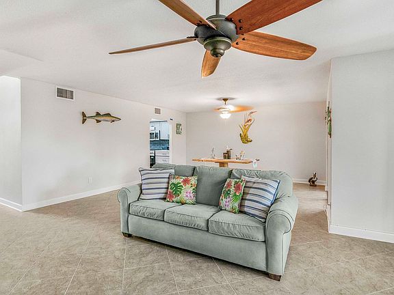 5th image of 11316 W Bayshore Dr Unit 57