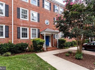 2965 S Columbus St APT B1, Arlington, VA 22206