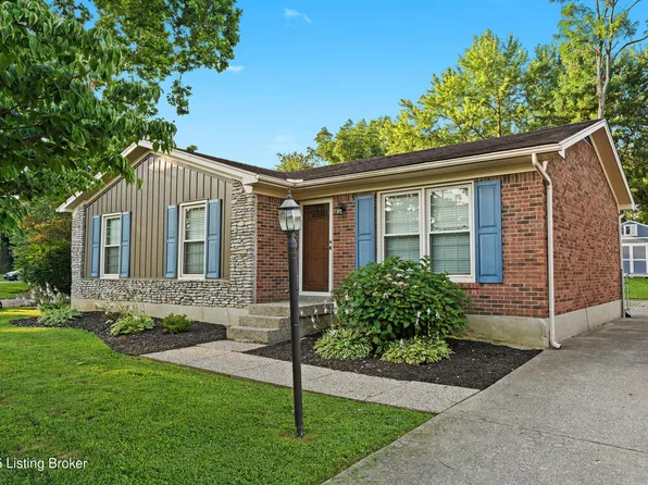 9212 N Pirogue Ct, Jeffersontown, KY 40299