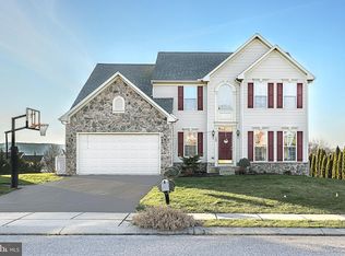 140 Leah Ln, Spring Grove, PA 17362
