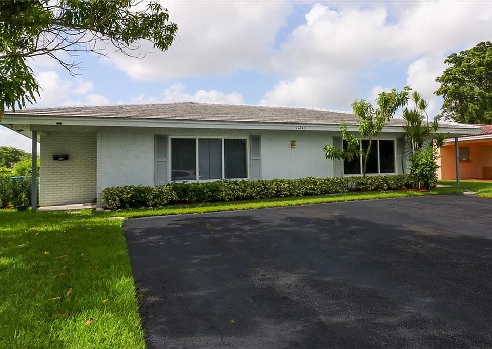 1st image of 11240 NW 39th St