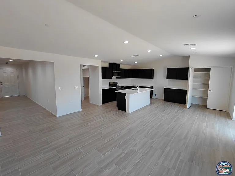 485 Palomino Ct — Photo 10