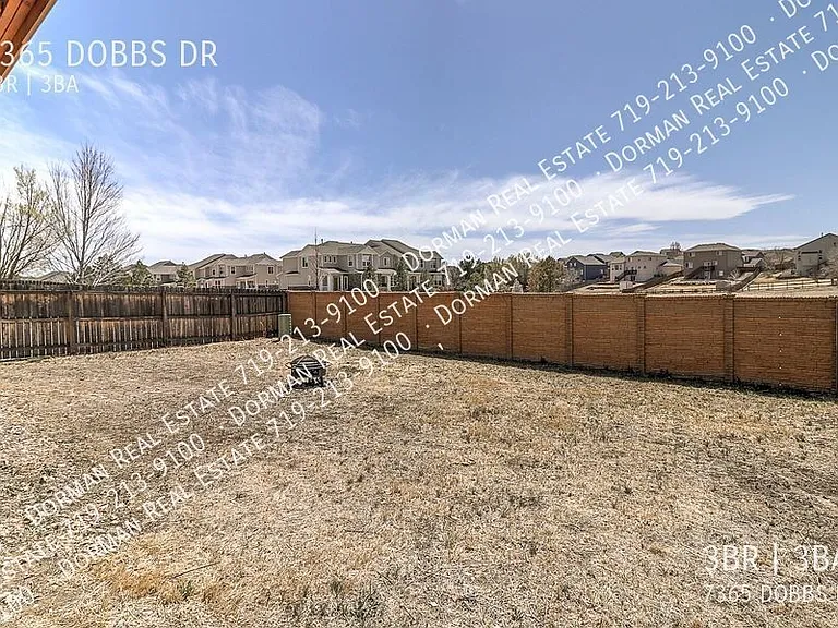 7365 Dobbs Dr — Photo 38