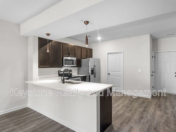 5th image of 229 E Johnson Cir Unit B203