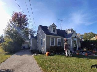107 N Reinberg Ave, Scottville, MI 49454