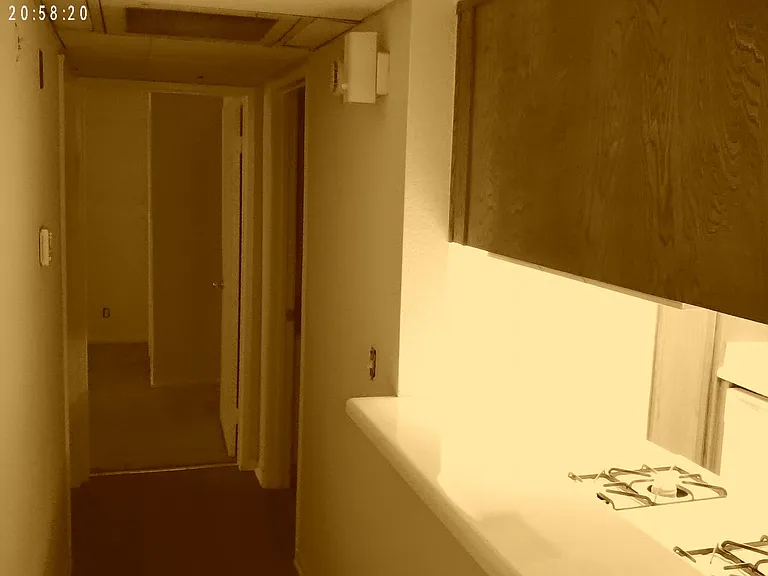 Independence Court Apartments — Photo 27