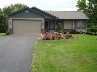 939 Cleland Mill Rd, New Castle, PA 16102