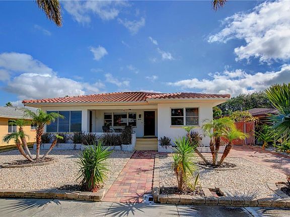 3rd image of 839 Lantana Ave