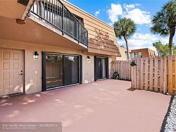 4th image of 11031 SW 15th Mnr