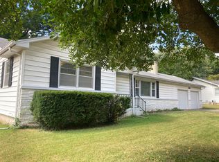 1643 S Link Ave, Springfield, MO 65804