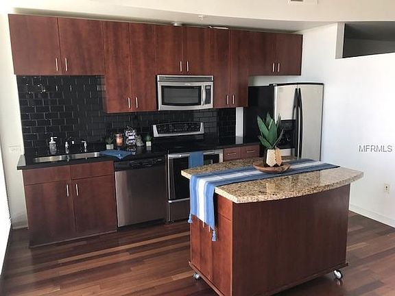 2nd image of 155 Court Ave #1807