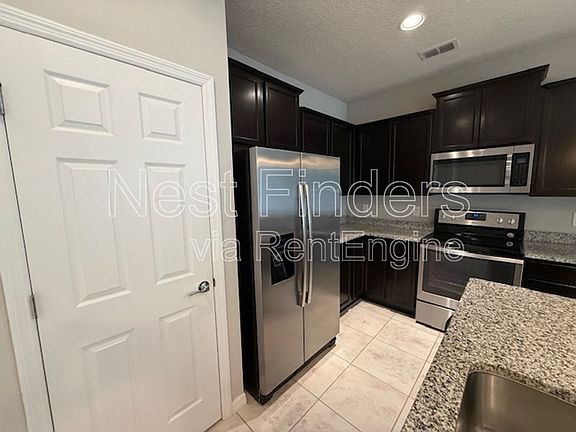 5th image of 7028 Buroak Ct