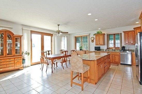 Kitchen & Dining Area View