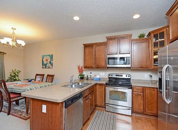 5th image of 5024 Dunkirk Pl N