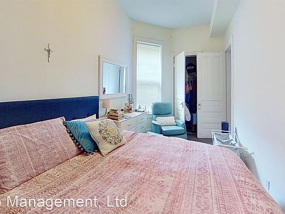 5th image of 3046 N Clifton Ave APT 2F
