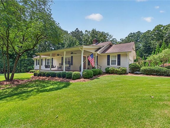 4th image of 1240 Mein Mitchell Rd
