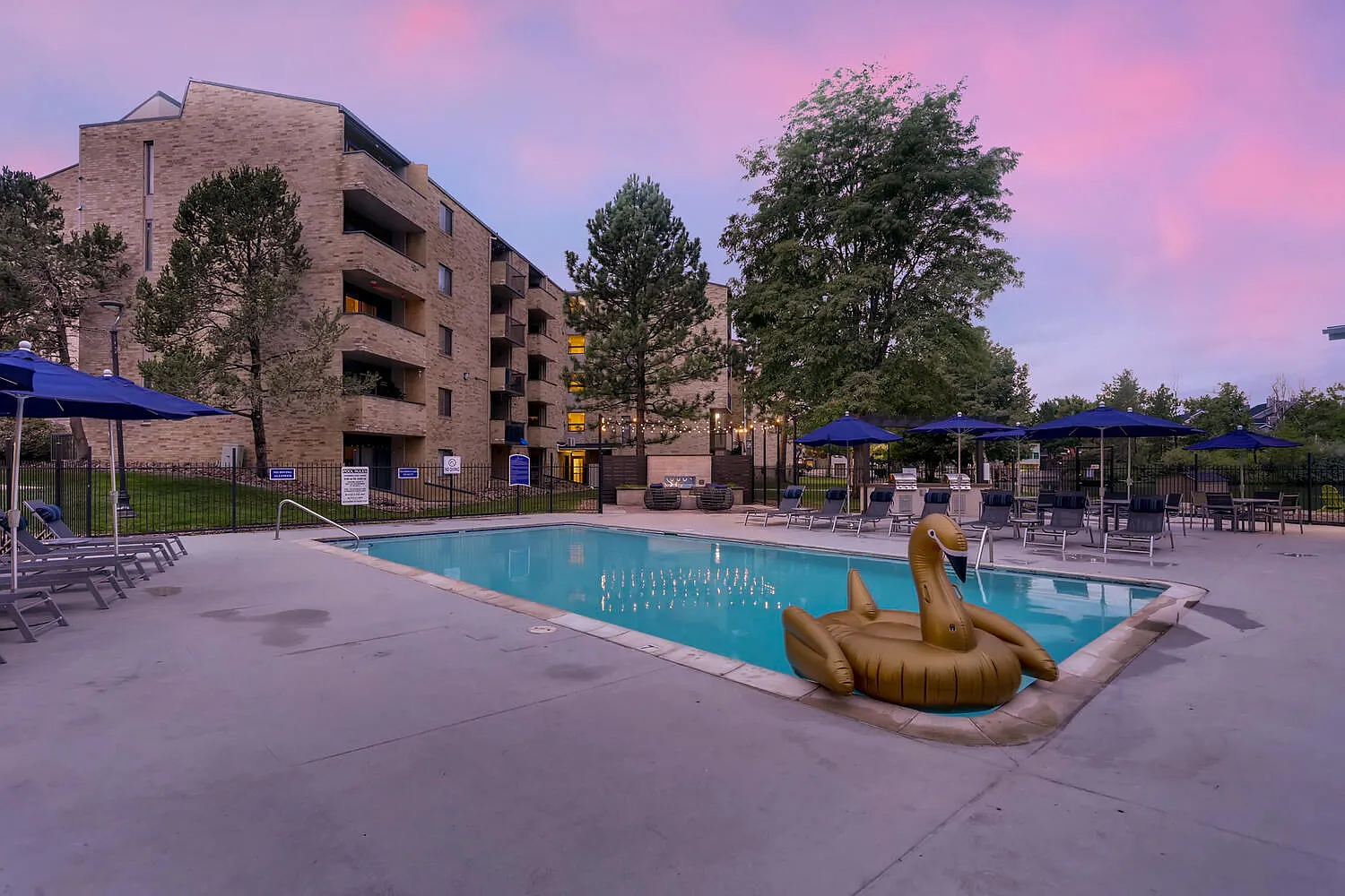 Lakeview Towers at Belmar — Photo 2